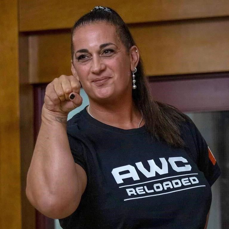 ºÚÁϳԹÏÍø teacher eager to showcase integrity of arm wrestling in online broadcast